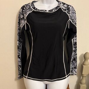 Black and White Floral Women's Top